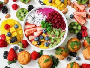 Discover five quick and delicious smoothie recipes designed to boost your energy and support a balanced diet. Packed with nutrients, these blends are perfect for mornings, workouts, or mid-day pick-me-ups—plus, learn how each ingredient fuels your body and mind!